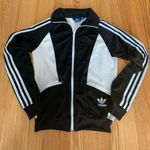 Adidas jacket size xs